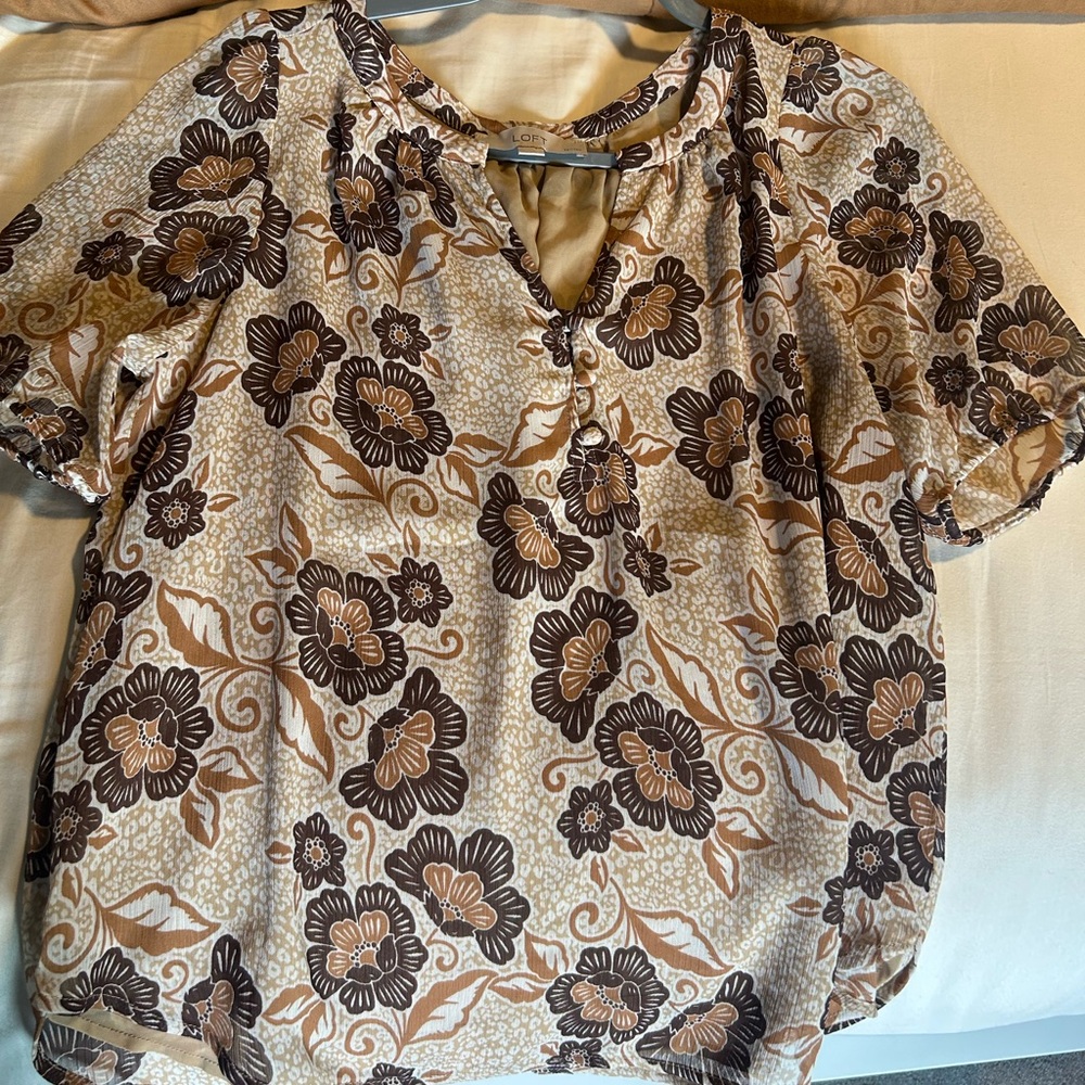 LOFT Brown and Cream Floral Tie-Neck Short Sleeve Blouse